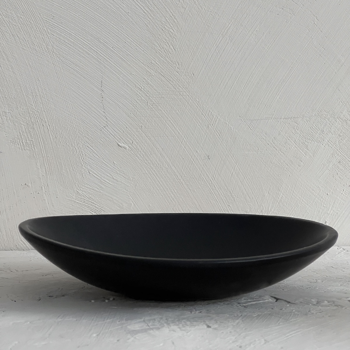 Table setting with black Stoneware | shop update