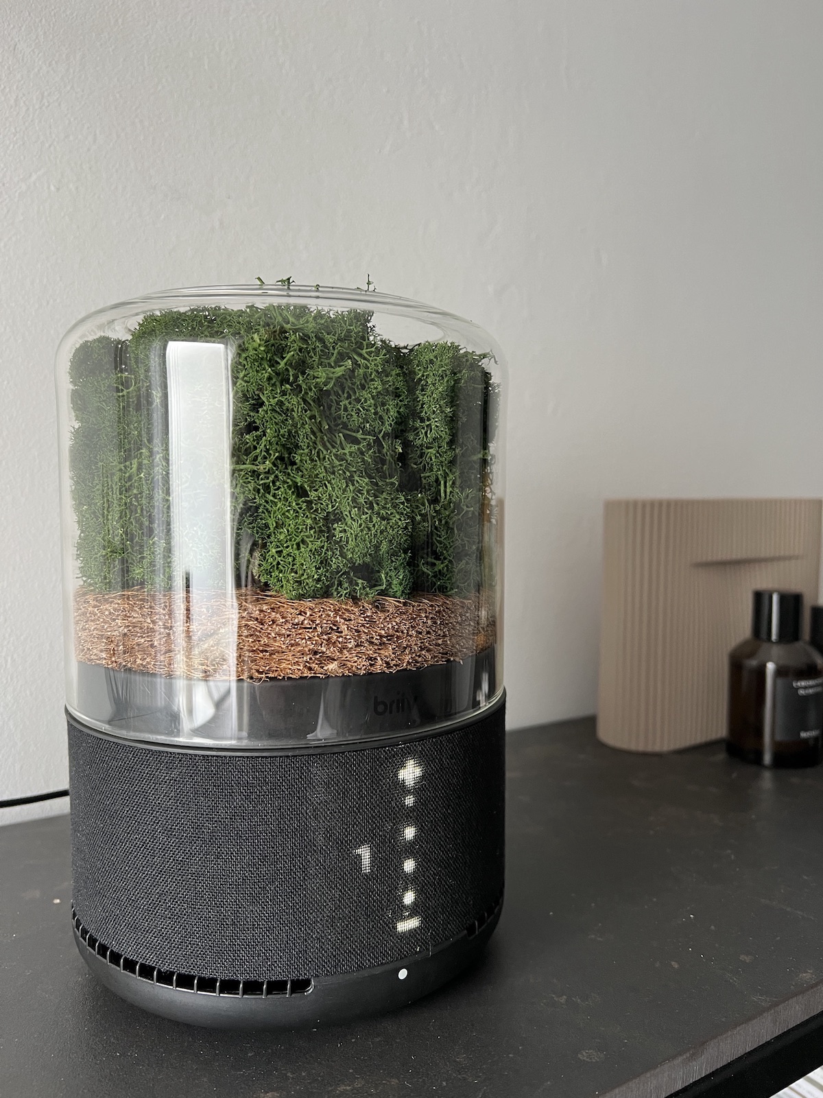 Briiv, A sustainable Air Purifier with a minimal look