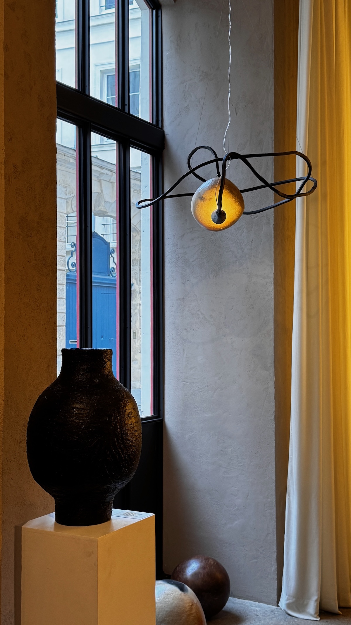 ALTIN-STUDIO-at-COR-GALLERY-PARIS-2026-BY-VOSGESPARIS